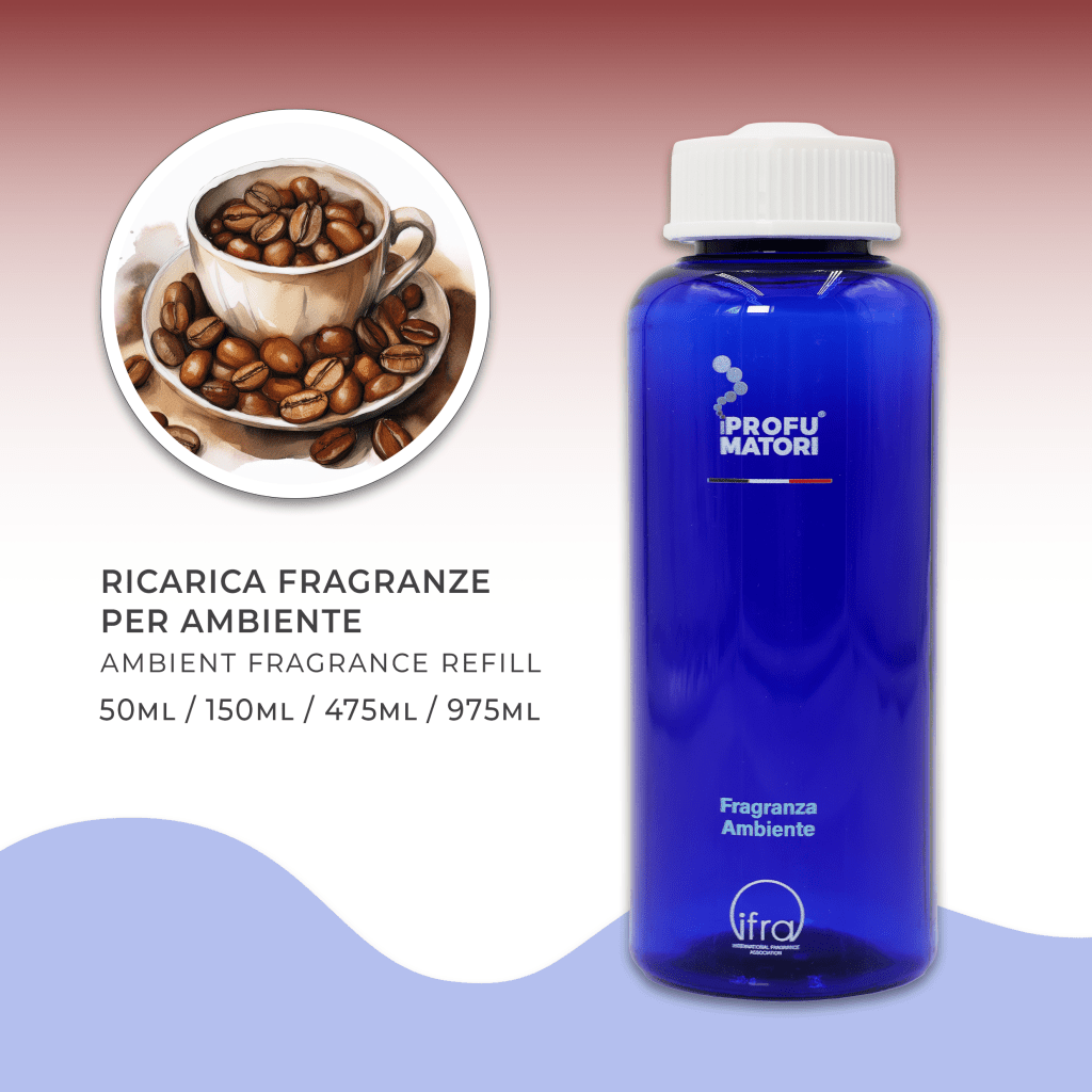 Flacone blu di ricarica per fragranza ambiente 'Caffè Tostato' de I Profumatori, con indicazione dei formati disponibili: 50ml, 150ml, 475ml, 975ml. A sinistra, un'illustrazione circolare mostra una tazzina piena di chicchi di caffè tostato, a evocare l'aroma principale della fragranza.